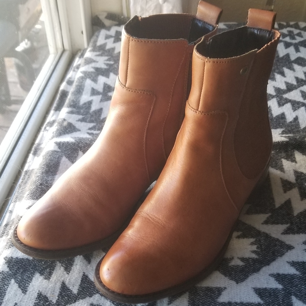 Hush Puppies Lana Chamber Ankle Boots